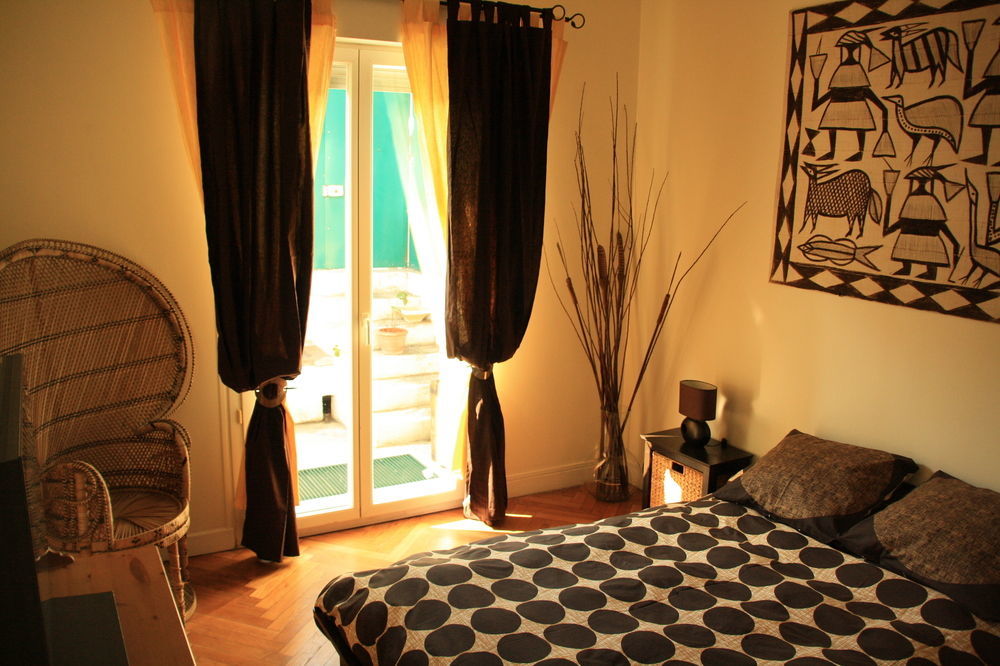 6 Bedrooms Seaview House, Old Town Νίκαια Εξωτερικό φωτογραφία