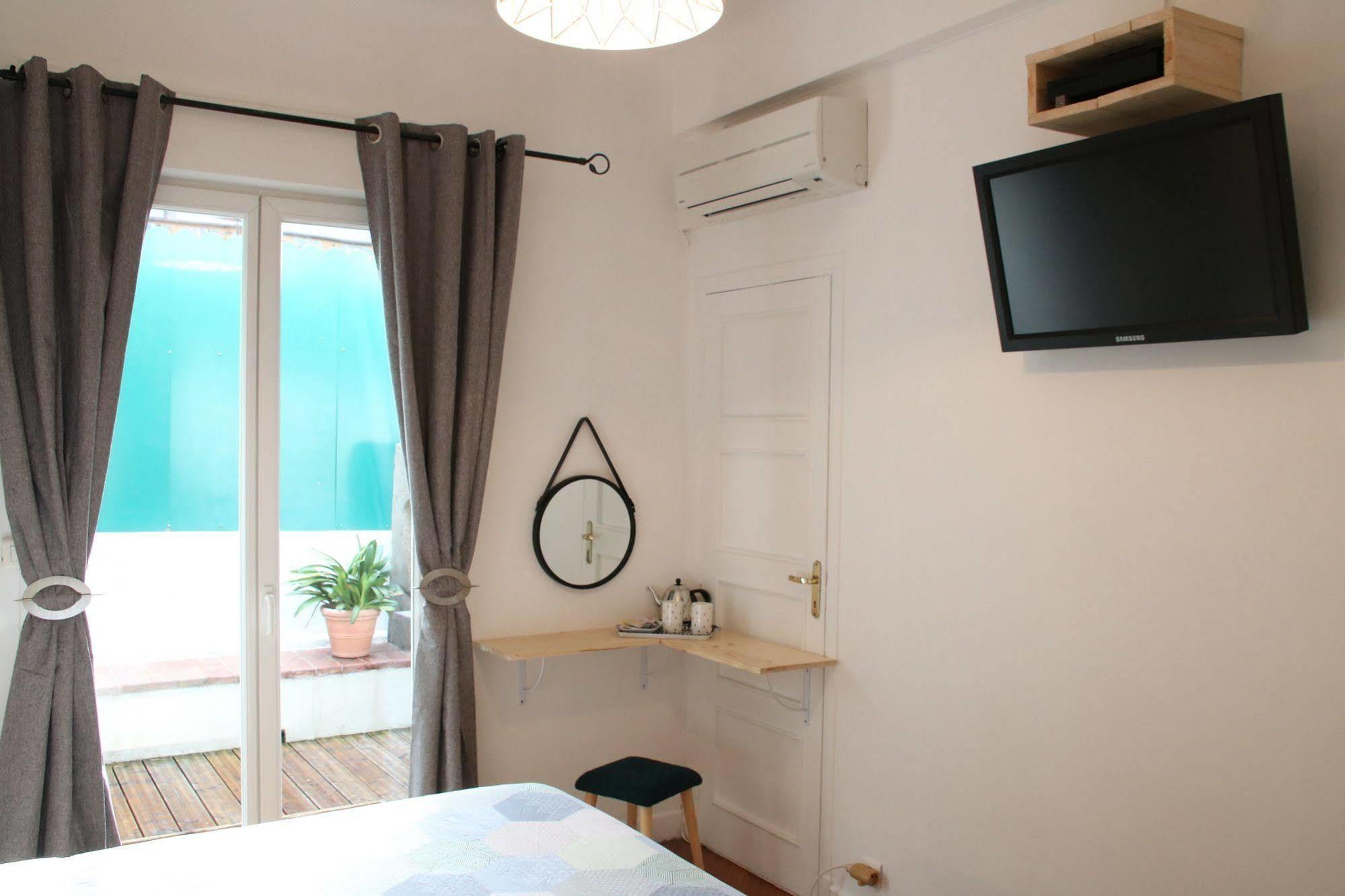 6 Bedrooms Seaview House, Old Town Νίκαια Εξωτερικό φωτογραφία